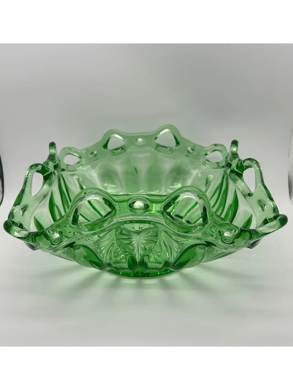 Fostoria Green Uranium Colonial Prism Square Centerpiece Bowl